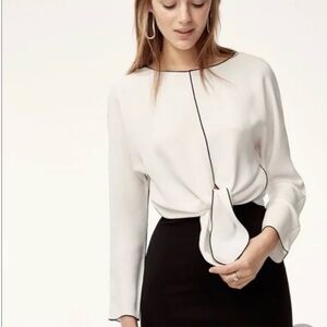 BNWOT Aritzia Babaton Abasi tie-front blouse with black piping
